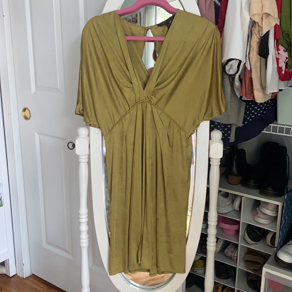 Bcbg maxazria green cocktail dress